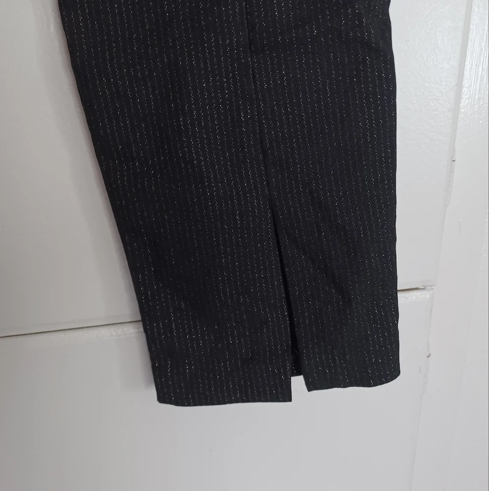 Worthington Slim Leg Black w/ Gold striped threading - size 4 - Picture 2 of 8